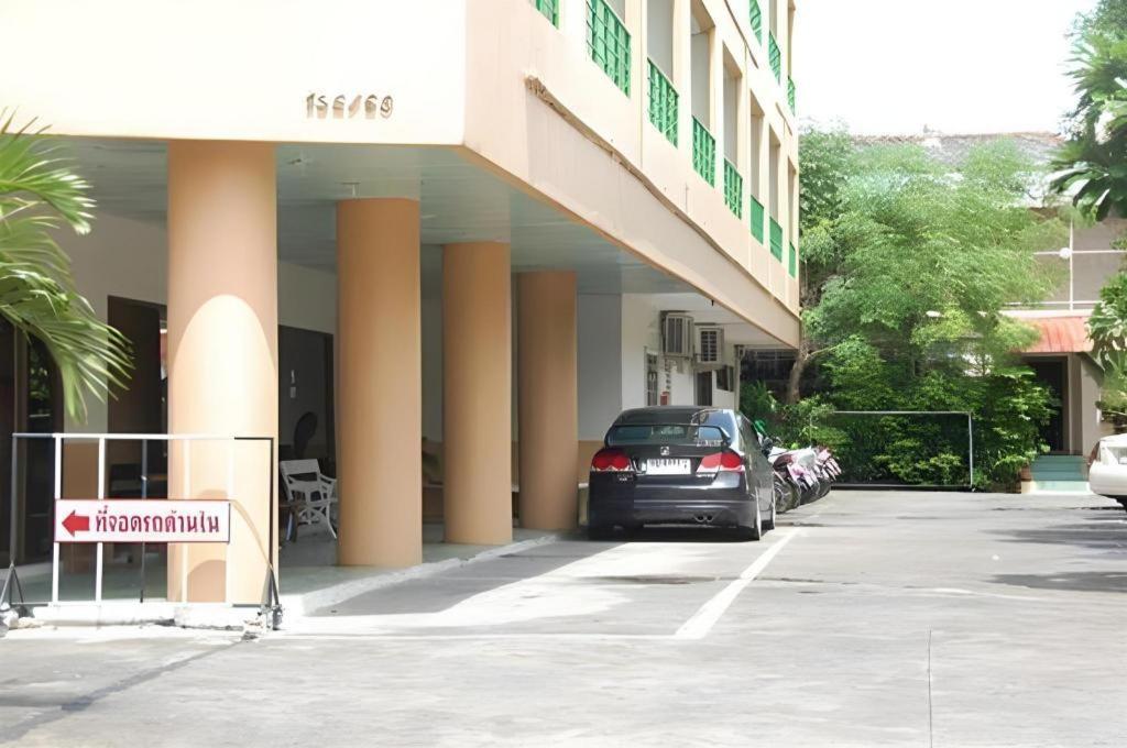 Central Place Hotel Rayong Exterior photo
