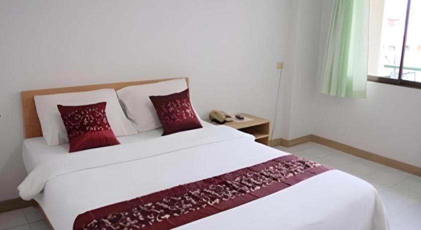 Central Place Hotel Rayong Exterior photo