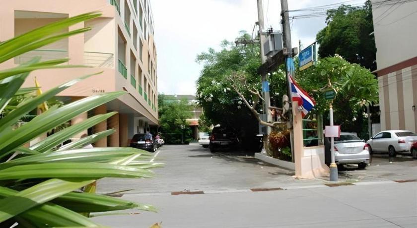 Central Place Hotel Rayong Exterior photo